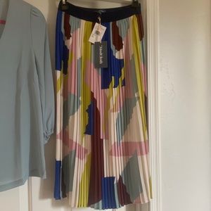 NWT ModCloth accordion pleated midi skirt, size medium